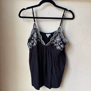 .🌼3/$30🌼NWOT Love on a Hanger Black Embellished Babydoll Top Size Medium